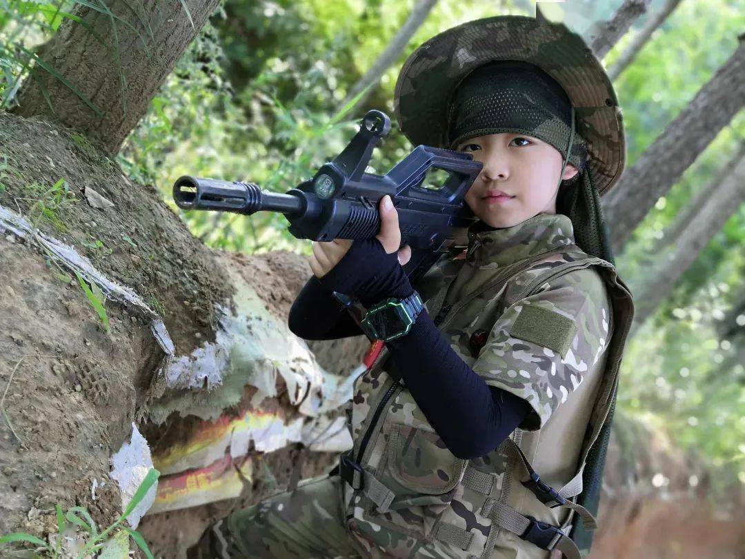 ipsc持枪战术它是射击综合动作与战术综合动作的基础熟悉掌握基本持枪