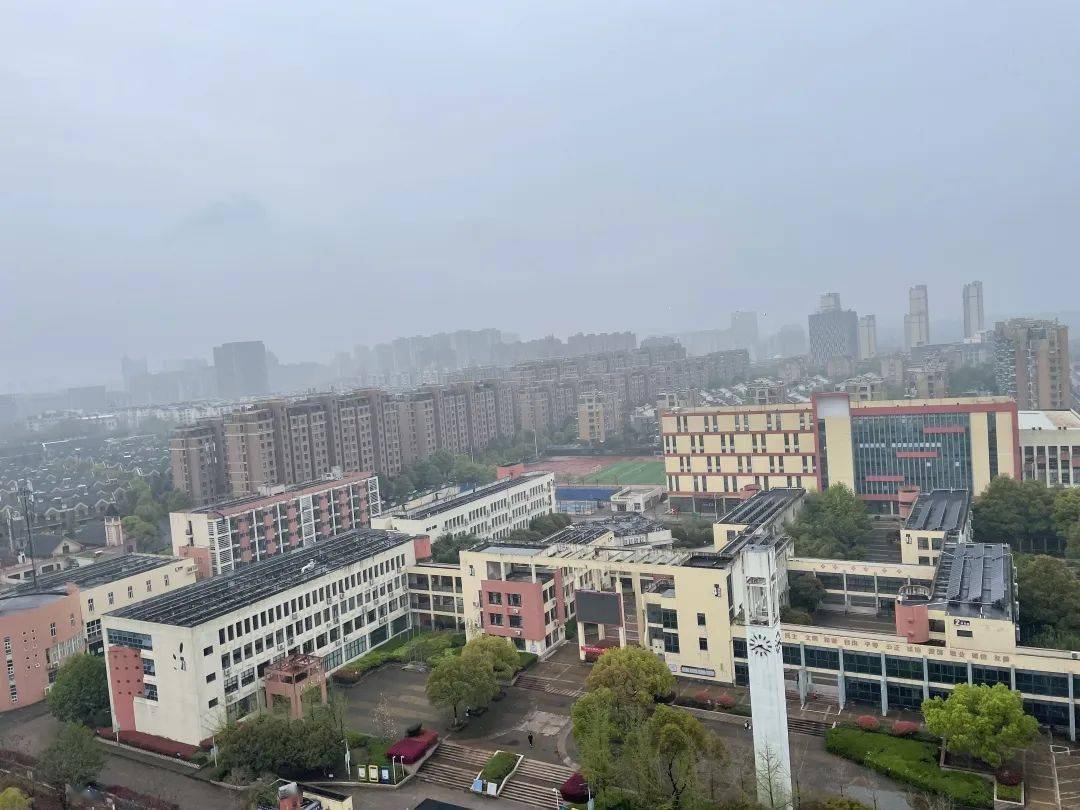衢州白云学校排名