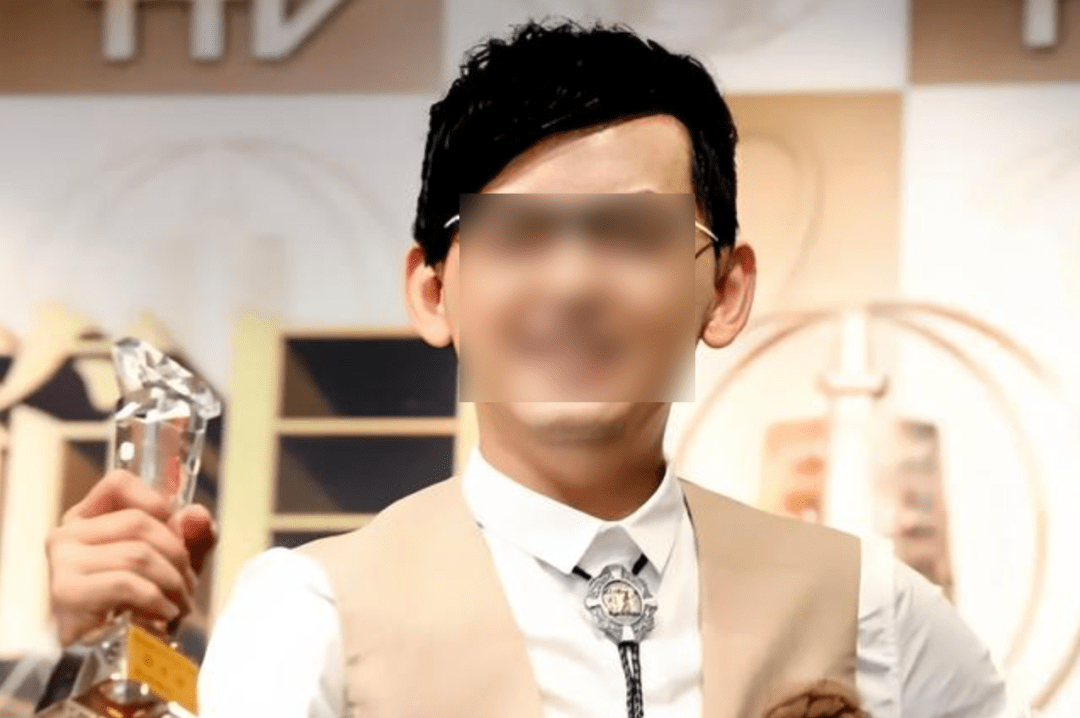 知名主持人爆大小s吸毒,果然,她又成了最大的嬴家…_黄子佼_张兰_直播