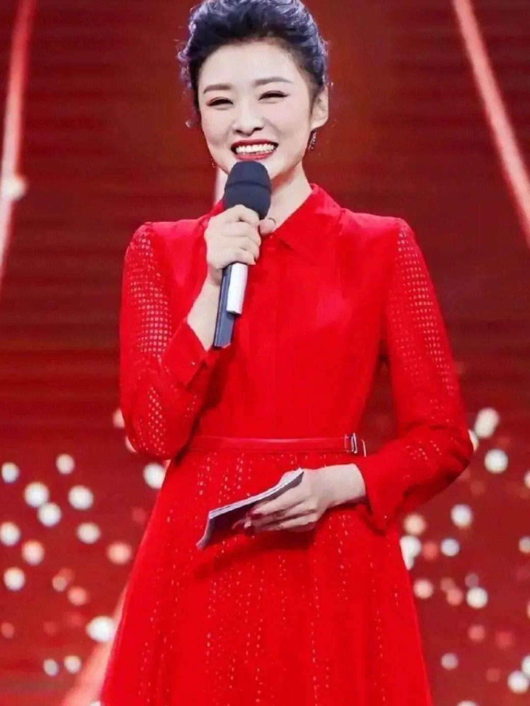 "央视一姐"到"央企董事长",55岁周涛,走了一条不同的大路_工作_董卿吧