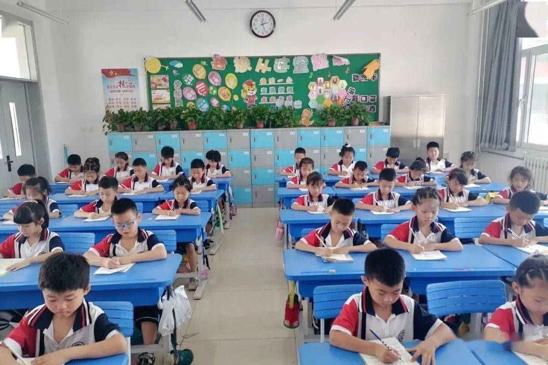 平阴锦尚小学图片