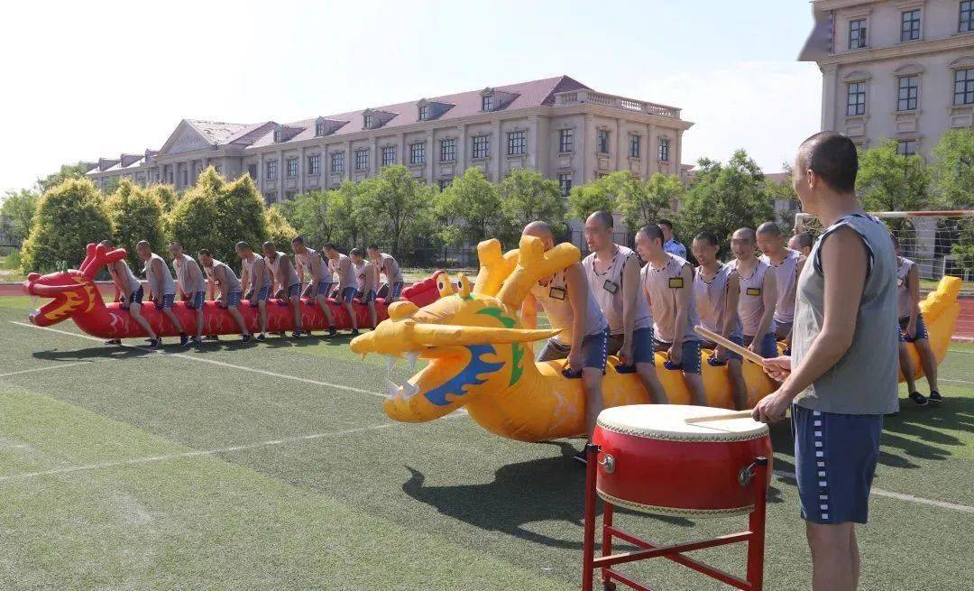 河西监狱天津市监狱举办"端午寄乡思"诗歌朗诵会,组织服刑人员结合