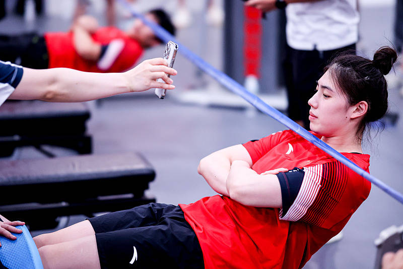 中国游泳队测体能 张雨霏6项全是满分_测试_训练_项目