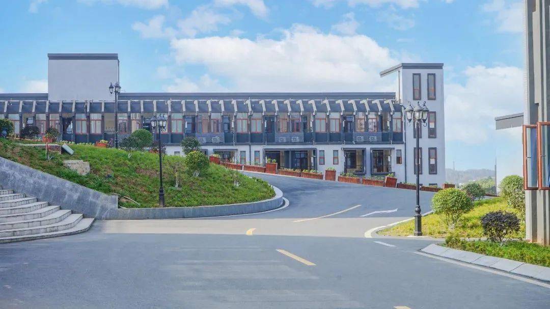 四川欢迎你,圆好大学梦——德阳农业科技职业学院_办学_校园_专业