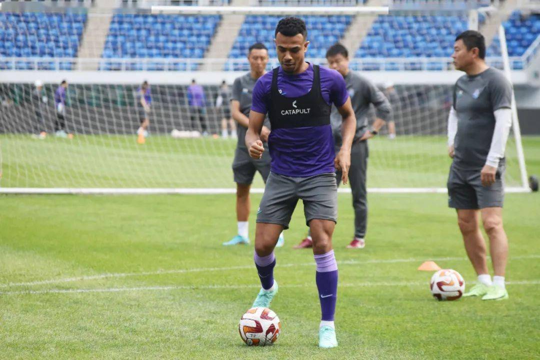 北看台将现纪念名宿tifo (文末附送票福利)_比赛_球员_天津