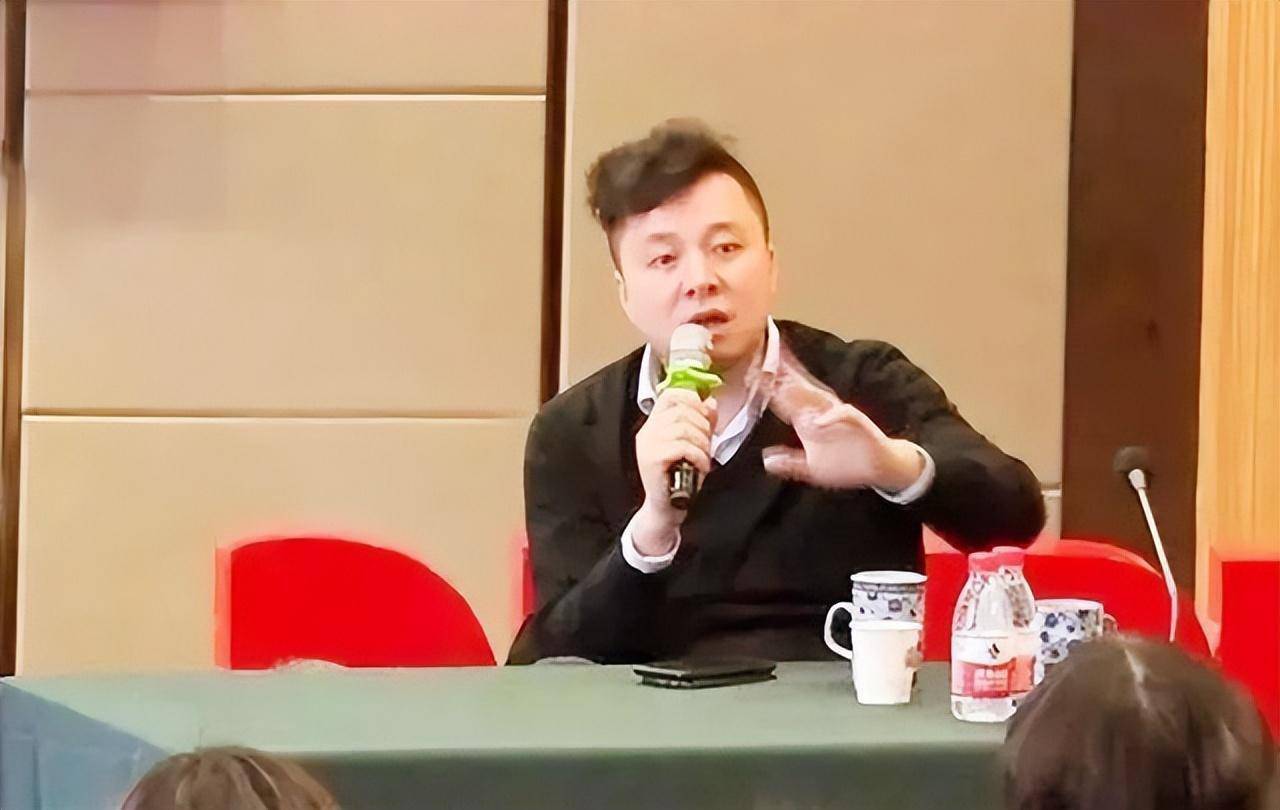 华为"公主"孟晚舟,老公刘晓棕,是妥妥的帅气多金的青年才俊_妻子