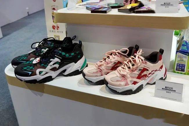 波吉人偶在aniplex展台前在同一展区,scp也展出了原创ip猫狗宠物街