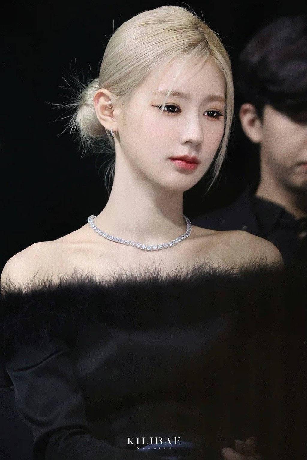 韩星赵美延写真大片,肤白貌美大长腿,妩媚动人!_组合_单曲_专辑