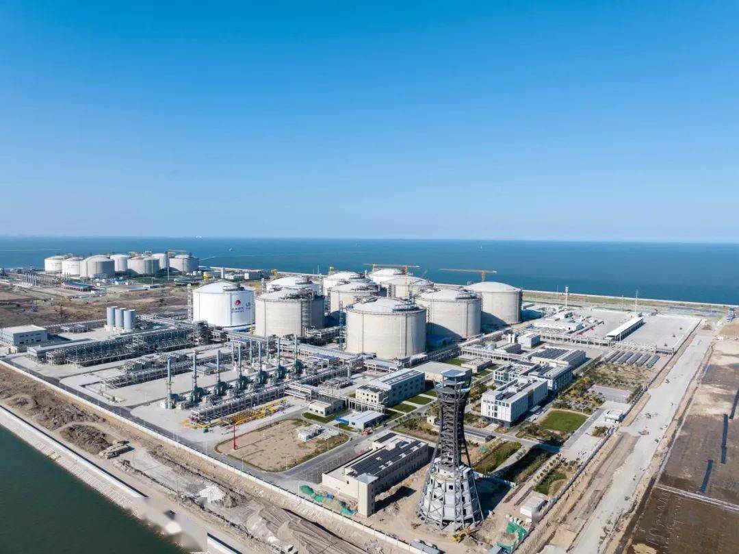 北京燃气天津南港lng应急储备项目(接收站工程)完成规划验收_天然气
