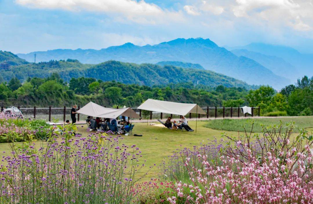 美丽彭州夏季游 | 烟火星空美食节,网红露营打卡地,川剧文博小镇