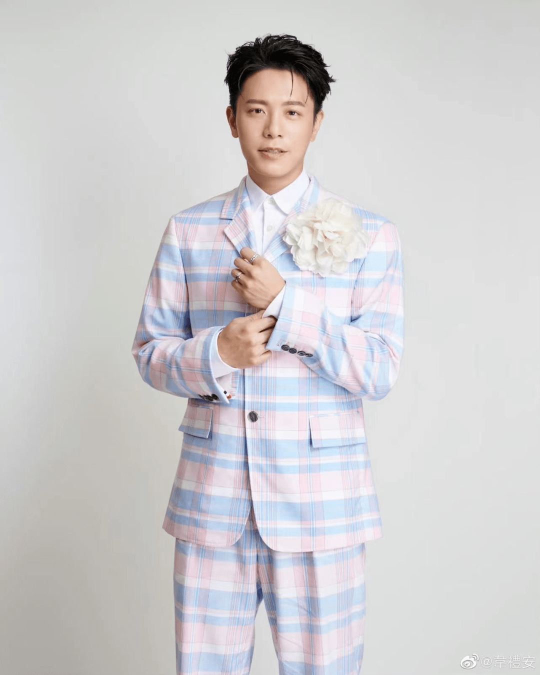 一定要听一次《声生不息》宝藏歌手韦礼安的现场!_公园_游乐_音乐