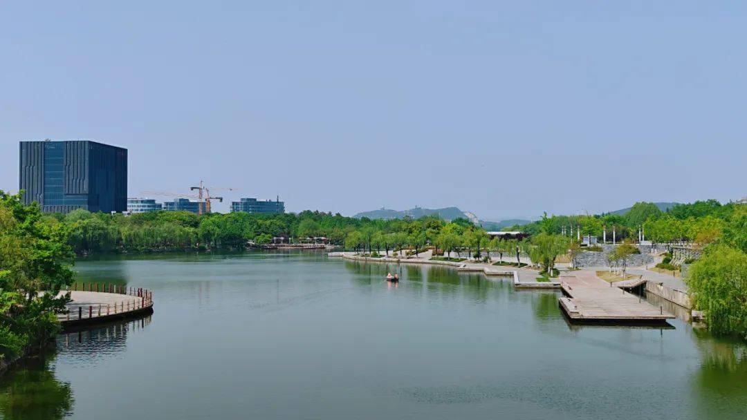 集河湖贯通,蓄水,水环境,水生态,水文化,水景观为一体,成为云龙区乃至