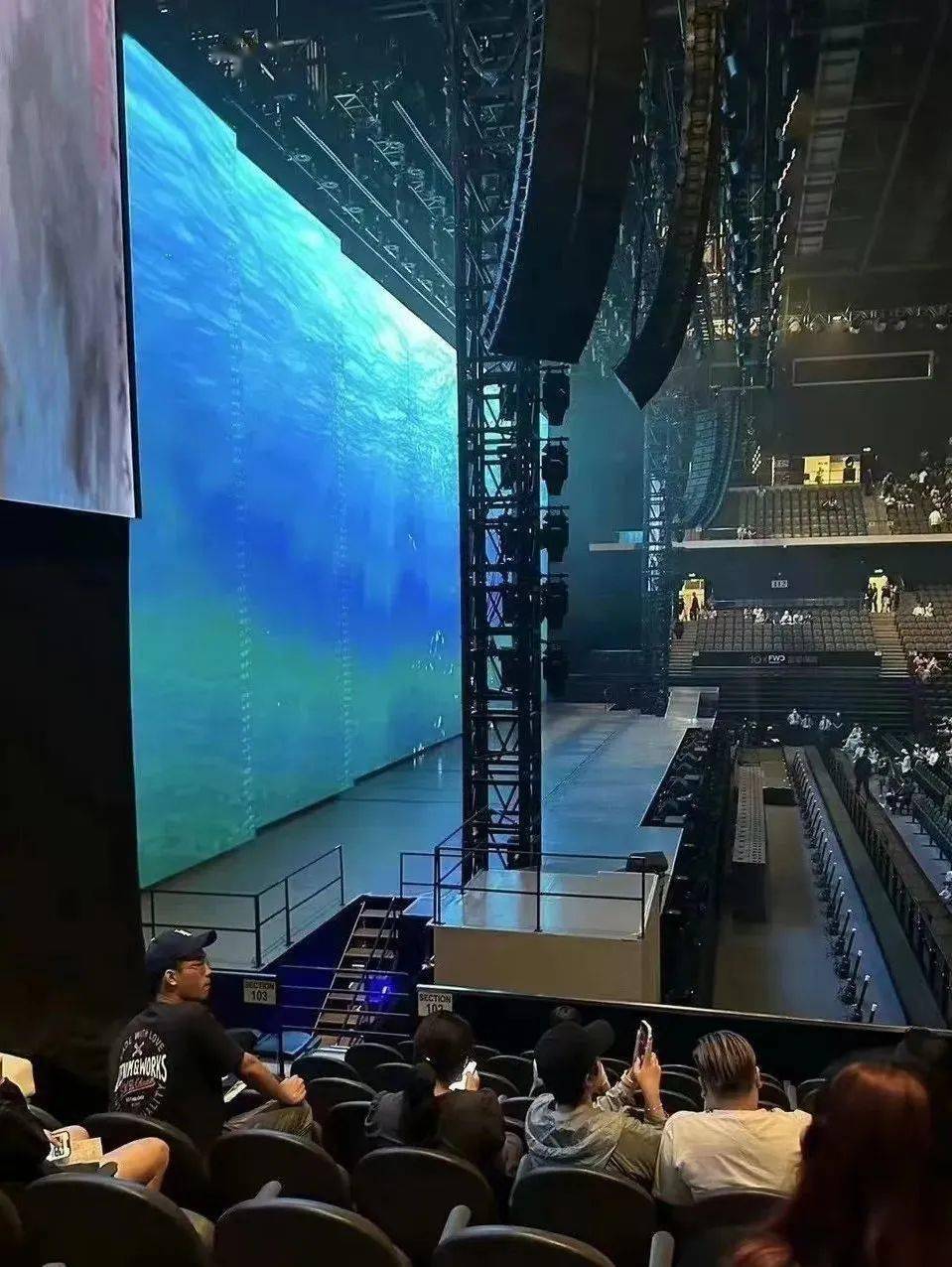 la12x功放:40只英国digico quantum 5:4台德国klang-konductor主机