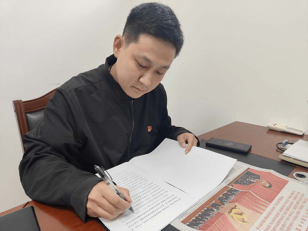 "一队伍两平台三机制"推动基层治理提质增效_工作_群众_平各庄村