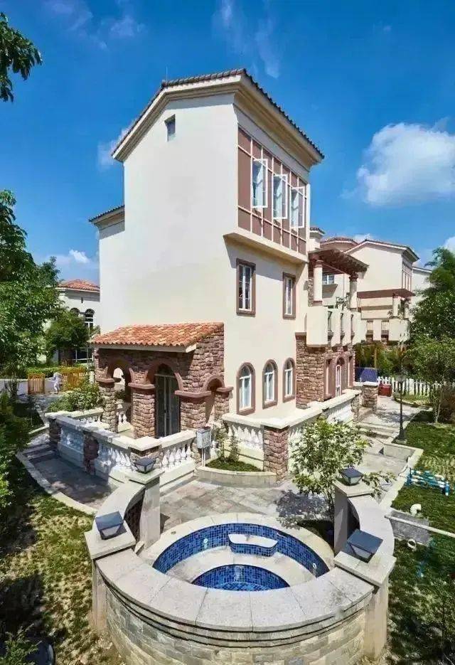 江门恩平山泉湾畔4房私家泡池别墅,含麻将 厨房 私家大花园_温泉_活动