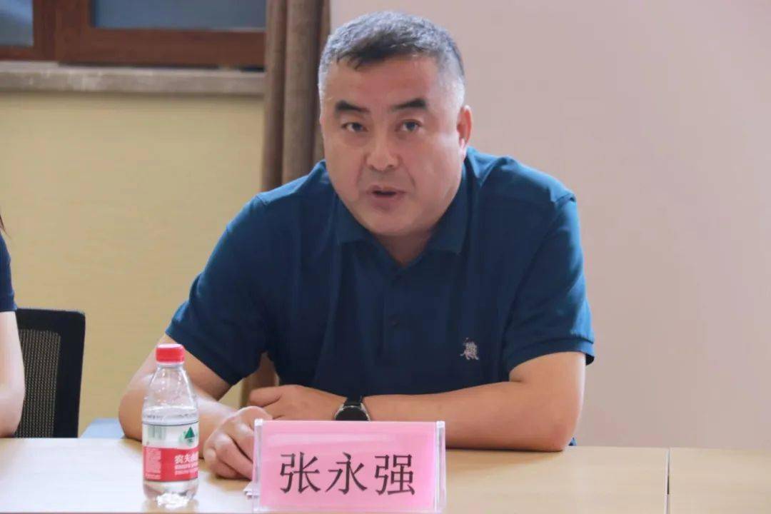 东北农业大学教务处处长张永强介绍教学实习基本情况,表示了对亚布力