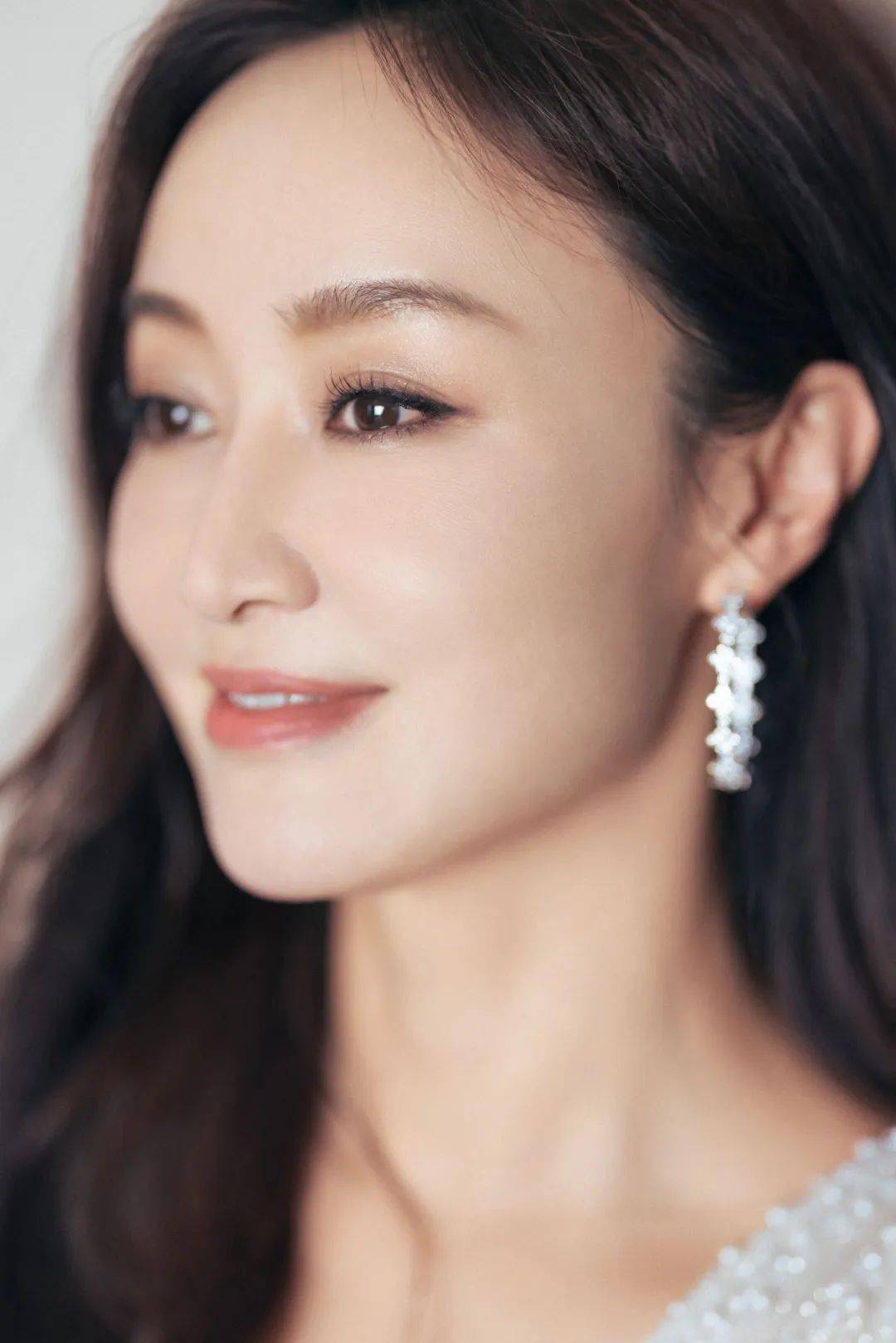 赵子琪:将生活苦痛糅进表演,成就《长风渡》里的"婆婆天花板"