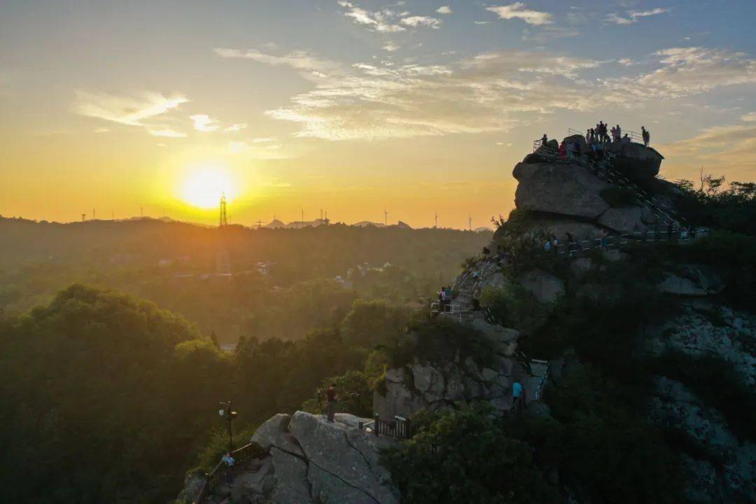 我的登山日记来源:鸡公山风景区投稿邮箱:xctgk0376@sina.