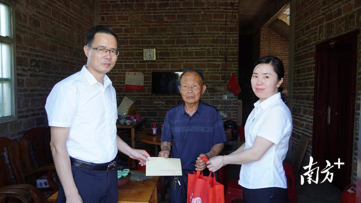 "法援惠民生 关爱老年人"普法志愿活动走进丰顺潘田镇敬老院_法律