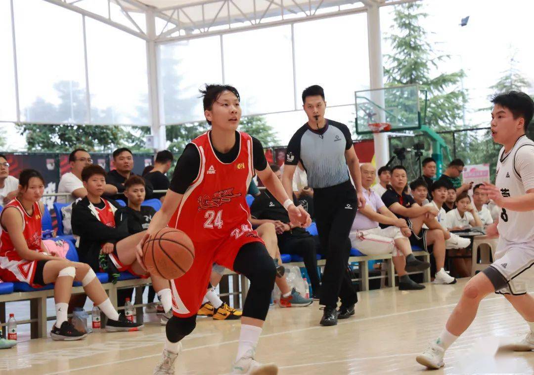 祝贺沈阳体育学院女篮荣获全国体育院校篮球联赛冠军_林秀婷_比赛