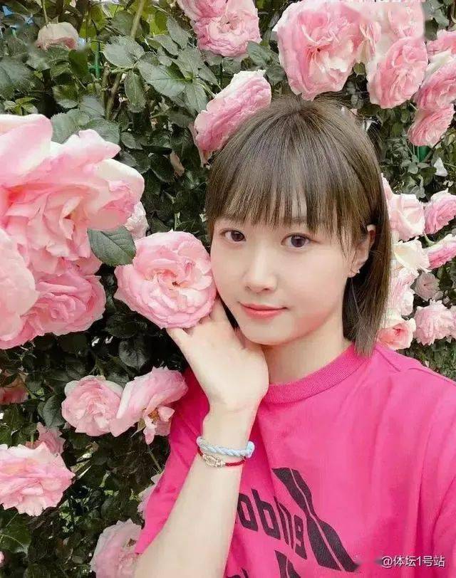 踩王楚钦鞋,带国乒女神去酒店,27岁国乒富二代梁靖崑该成长了!