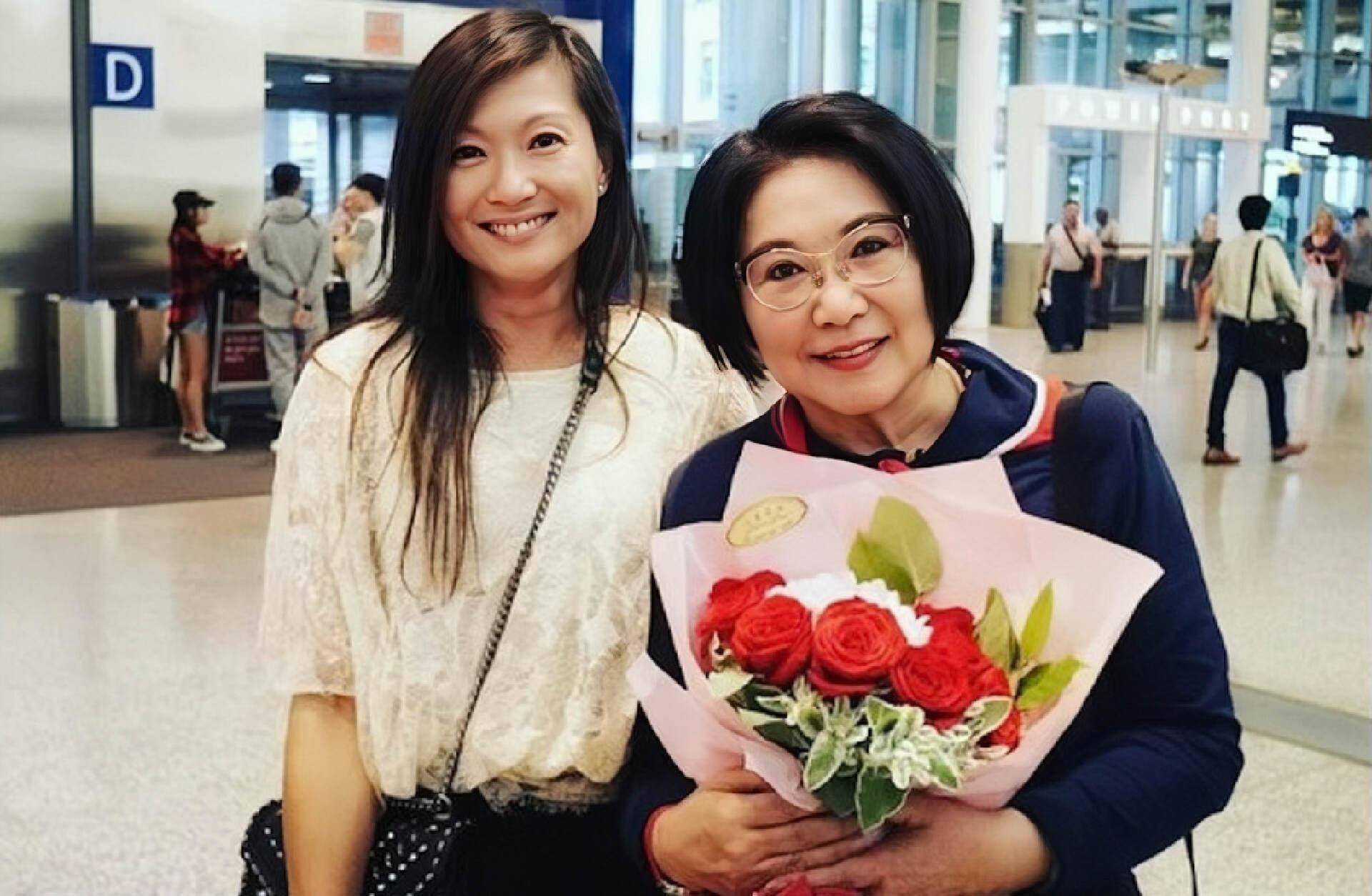 香港知名星二代今日大婚,三婚嫁外国摄影师办森林婚礼_叶子青_女儿