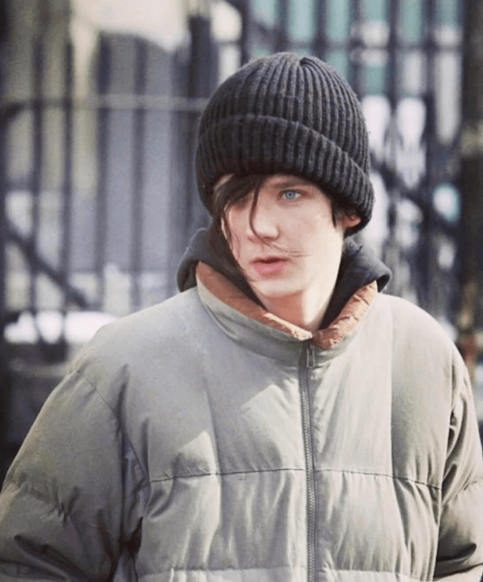 "伦敦f4"之一的他,丑上热搜!网友:这张脸也能当男主?_阿沙_the_电影