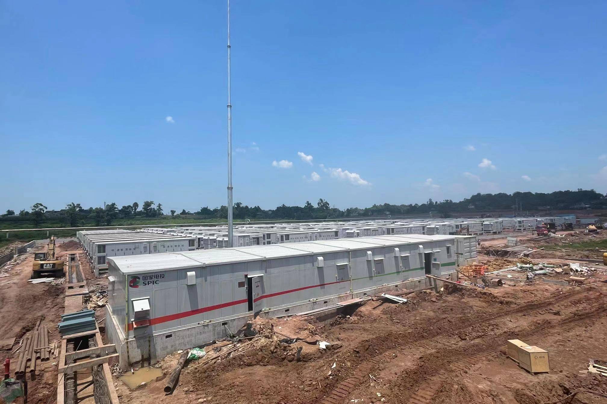 该项目位于重庆市合川区双槐电厂西侧,占地54亩,容量240兆瓦/480兆瓦