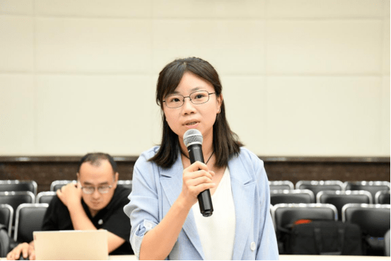 白宗青:感谢薛虓乾先生的介绍.下面进入提问环节.