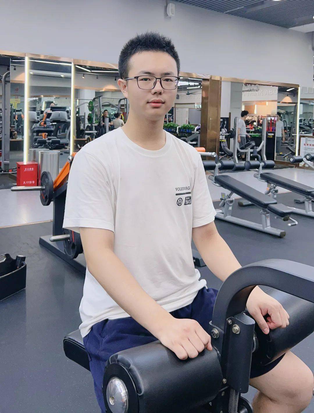 喜报| 我校四名学子被国内顶尖军校录取_胡旭_生活_空军