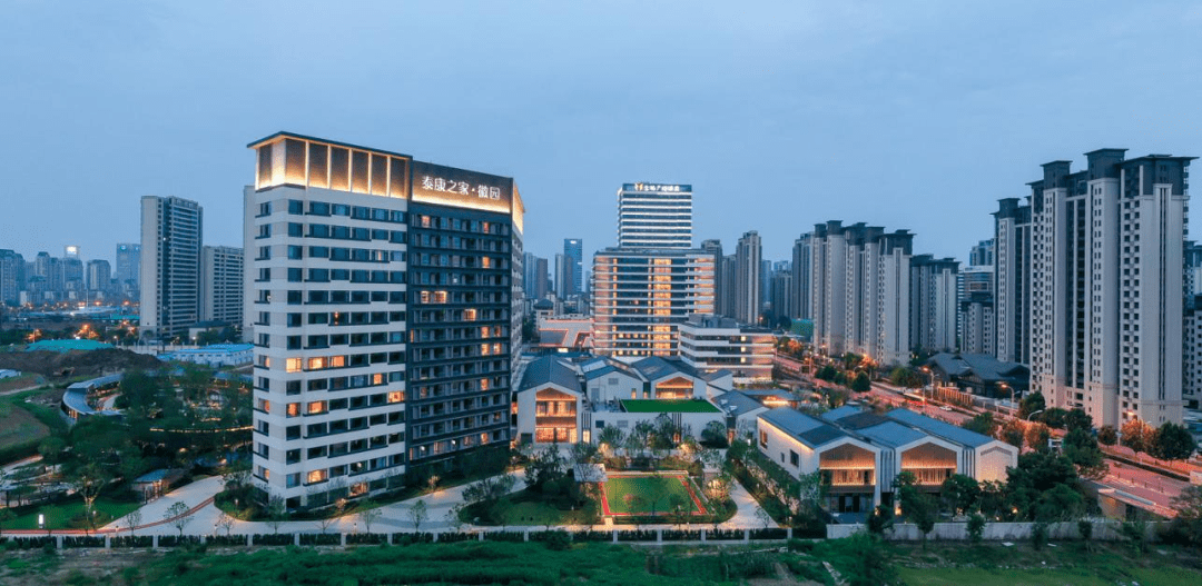 泰康之家徽园开园引领高品质养老新典范7月16日,由世界500强泰康保险
