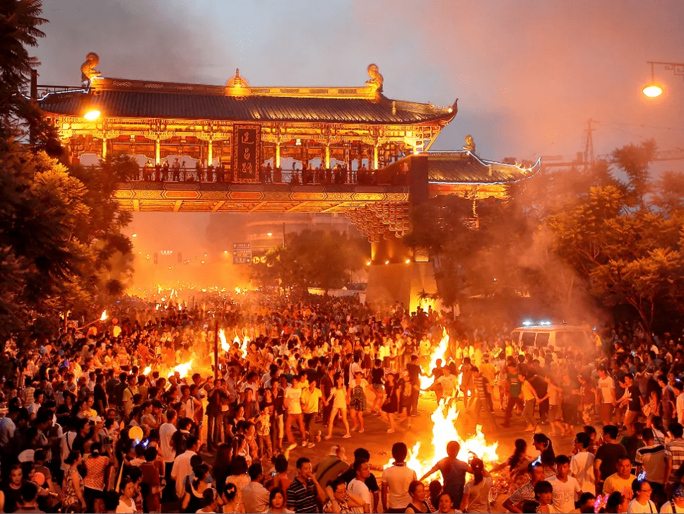 【泸州机场伴你飞】西昌航线410元起,共赴火把节"东方狂欢夜"!