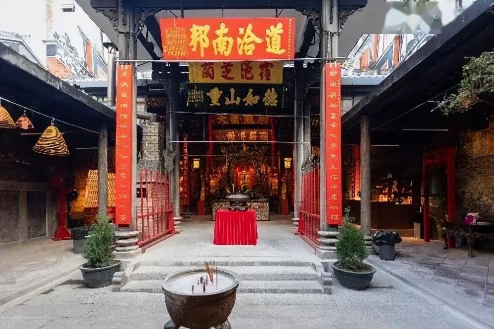 【走进澳门】风格独特,内有乾坤 两座百年康公庙不容你不知_庙宇_壁画