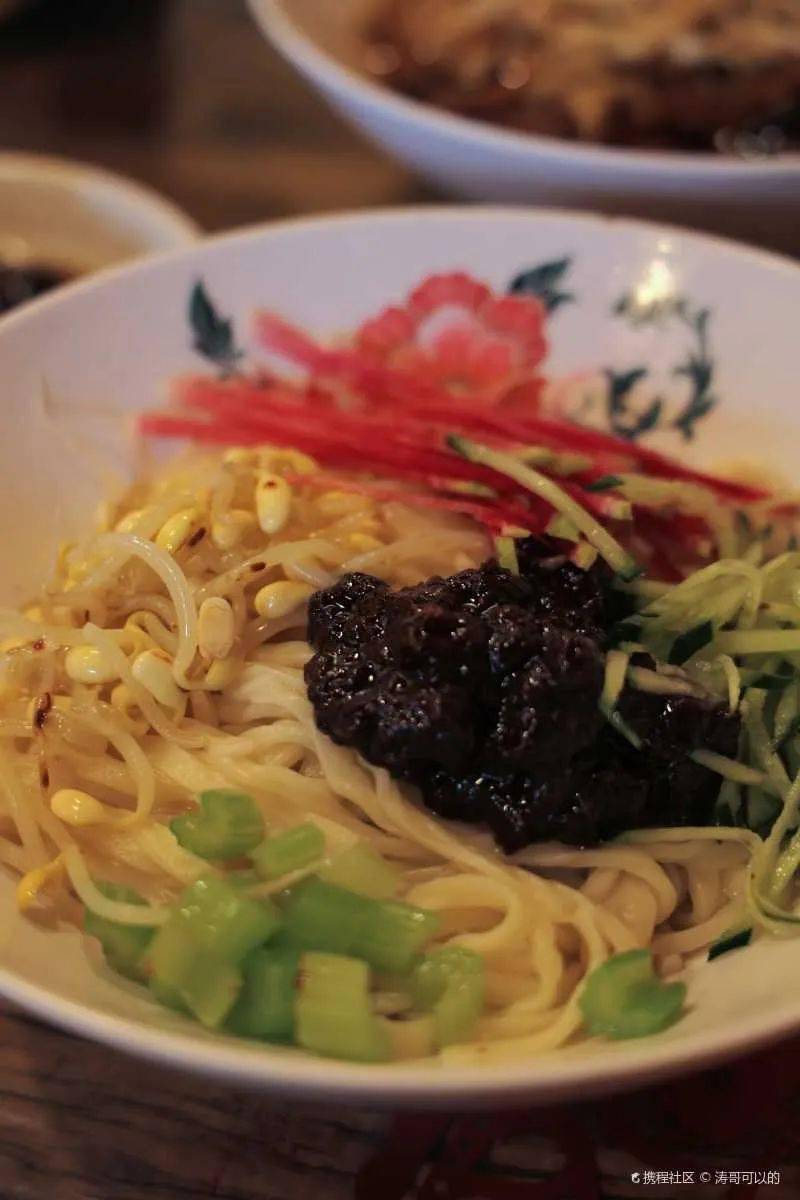 图|携程社区@涛哥可以的拜登一行5人吃了5碗炸酱面,10个包子,凉拌黄瓜