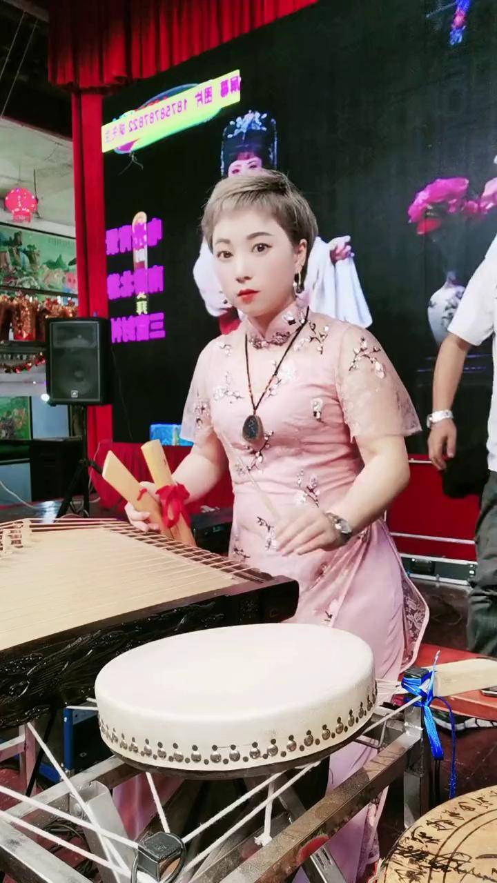 孙建丹先生 上热门 温州鼓词 今天陶山花井演唱《三官》壹起女装生活