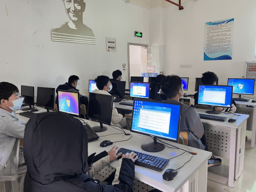 华瑞it学校,零基础学it的好去处!_教学_考核_监管