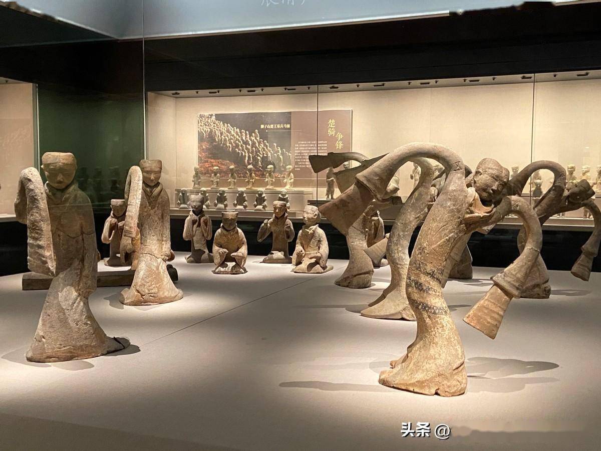 徐州博物馆乐舞俑图片