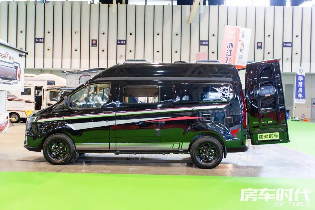 展会第三日:瑞弗启界r500「灵动版」 自由灵动 一车多用 能朝九晚五