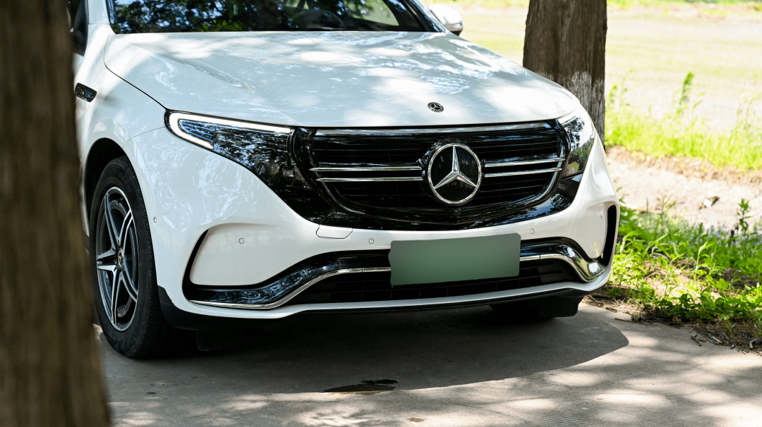 【淘车作业】二手价格对标普通版,驾控实力对标amg——奔驰eqc400