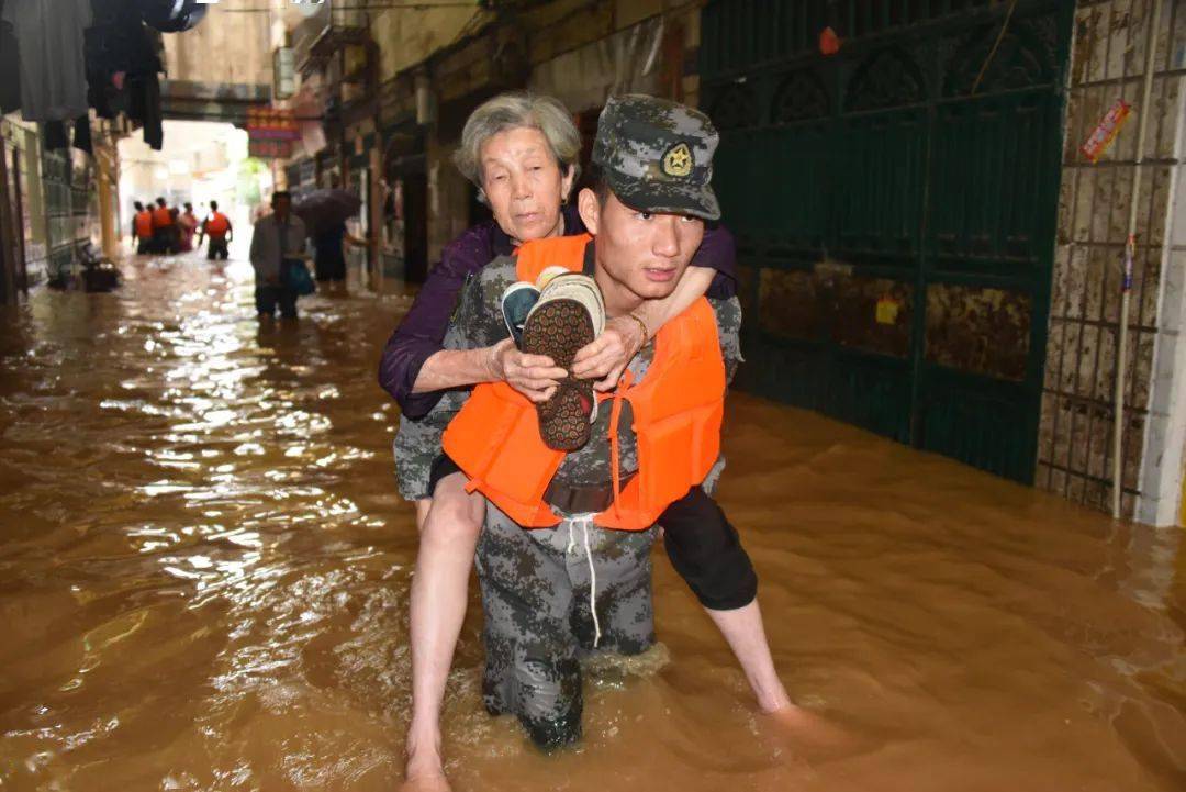 水淹三军图片