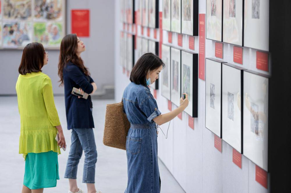 鲁迅美术学院,人民日报,《读者》杂志,它们何以"走到一起"_连环画