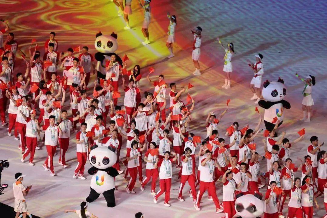 入选中国代表团周佳慧,黄一帆,曲宗帅,张艺曼刘宇轩,金雨全