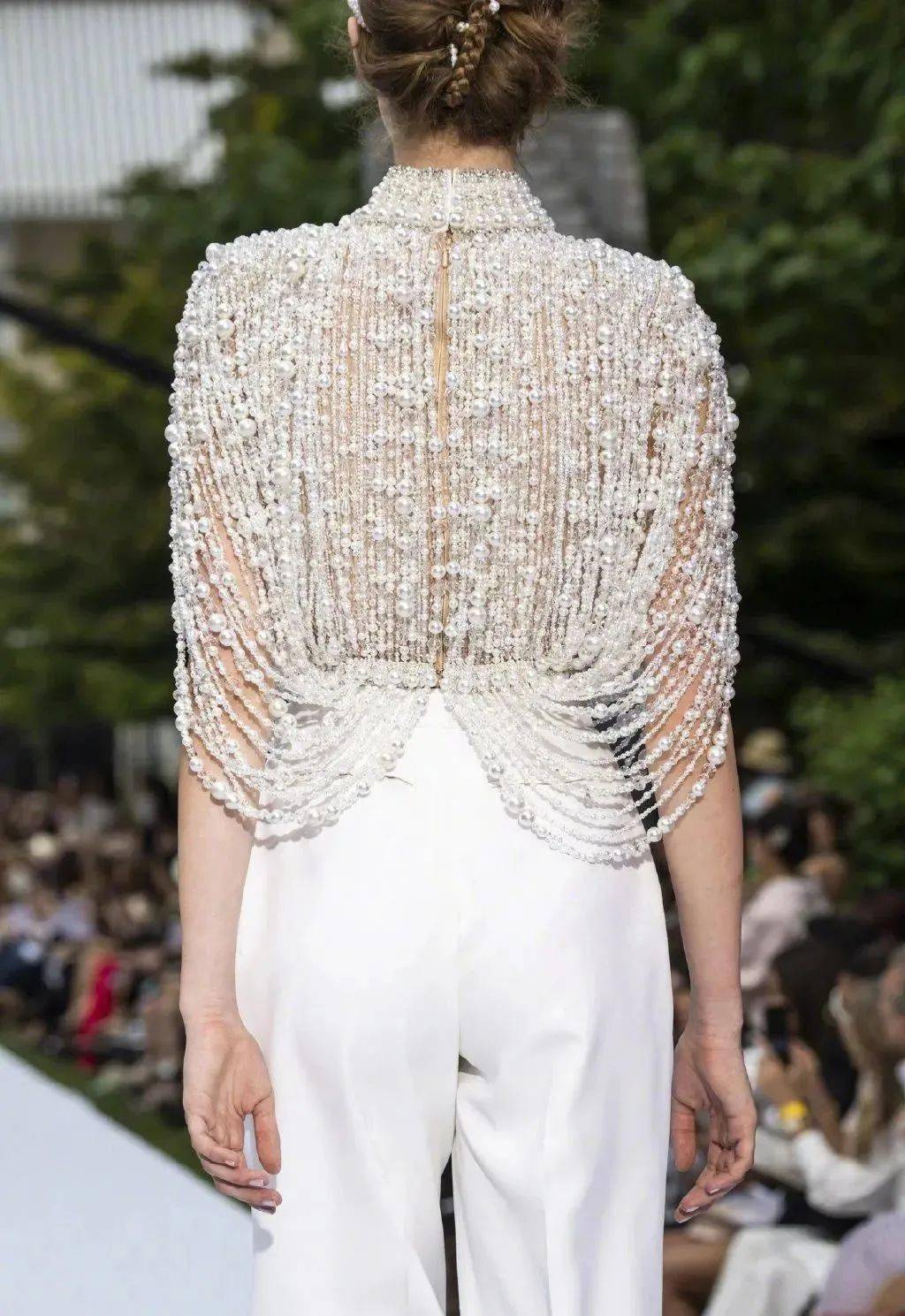 背部细节设计 | 50张美背设计,无法抗拒的细节之美~_素材_来源_海洋