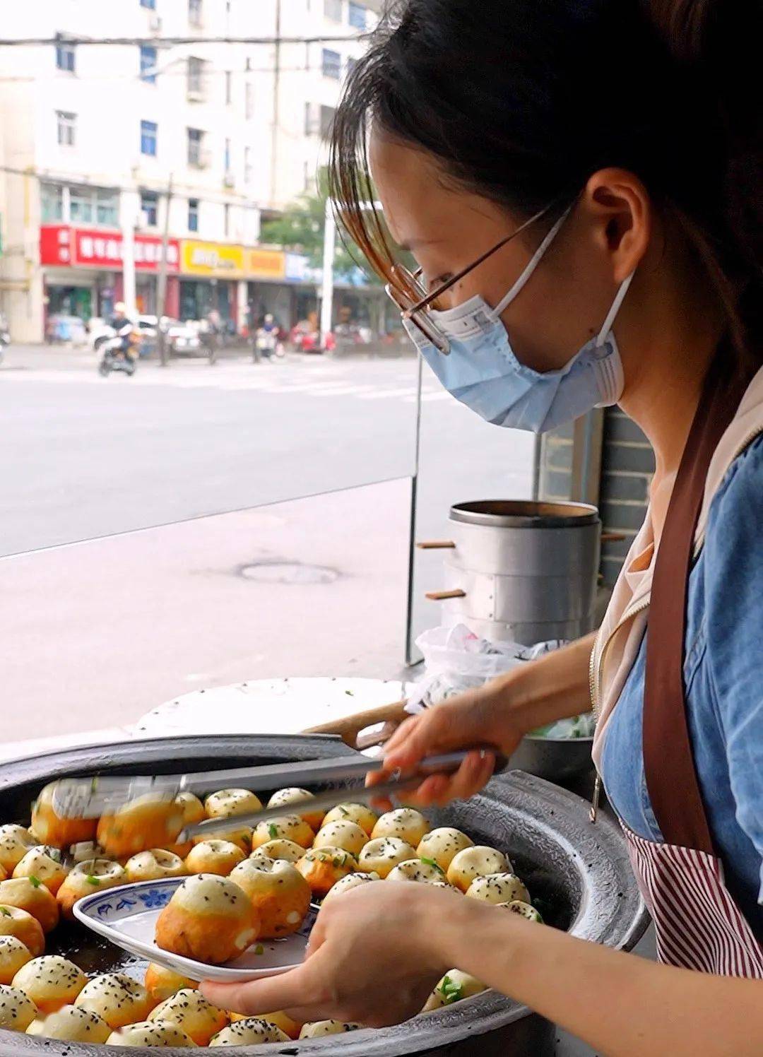 宝应美食 | 和帆记生煎:奋斗的青春最有"味"【附视频】_生煎包_小吃
