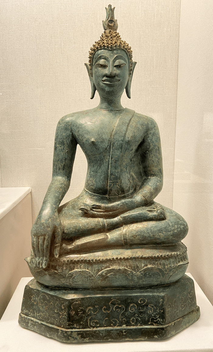 从东南亚出发|泰国佛像长什么样?_佛陀_佛教_历史