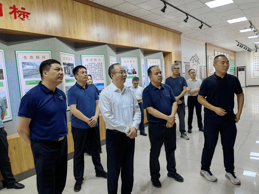 江西省教育厅厅长吴永明深入阿克陶县调研教育援疆工作_新疆_科技