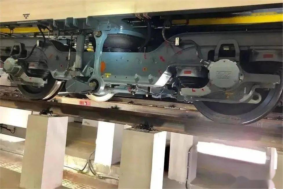 列车_制动_地铁