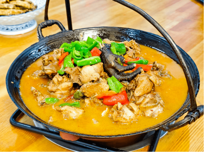 金寨吊锅金寨红烧肉观音豆腐将军菜据了解,追风少年团的各位达人将