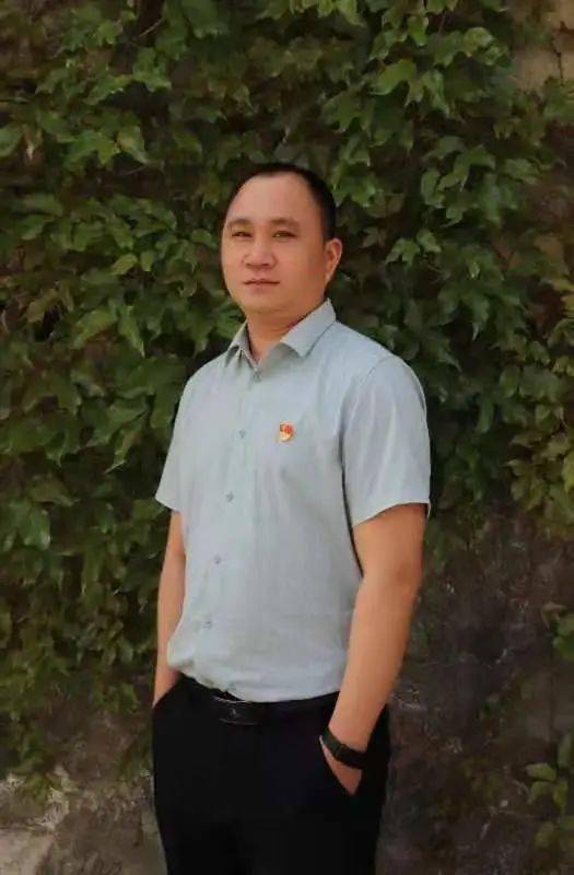 示范引领谱新篇,攀枝花市名师工作室展播——攀枝花市陈丁初中名校长