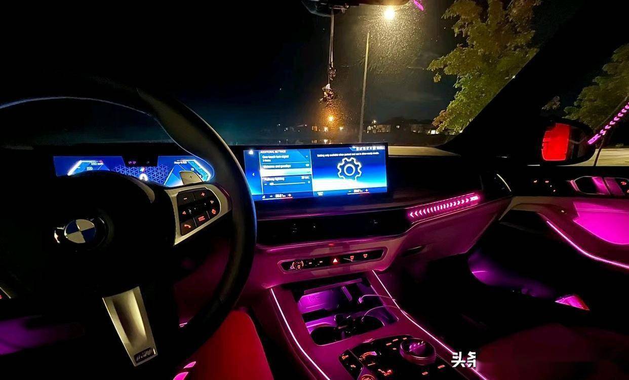 新宝马x5"灯光效果"曝光,科幻风十足,全新可发光格栅很有创意